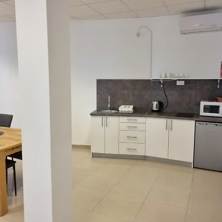 شقة Apartman-studio Grand يايتشه